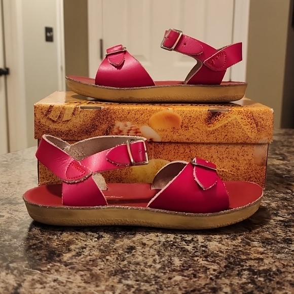 Sandals - Picture 3 of 7